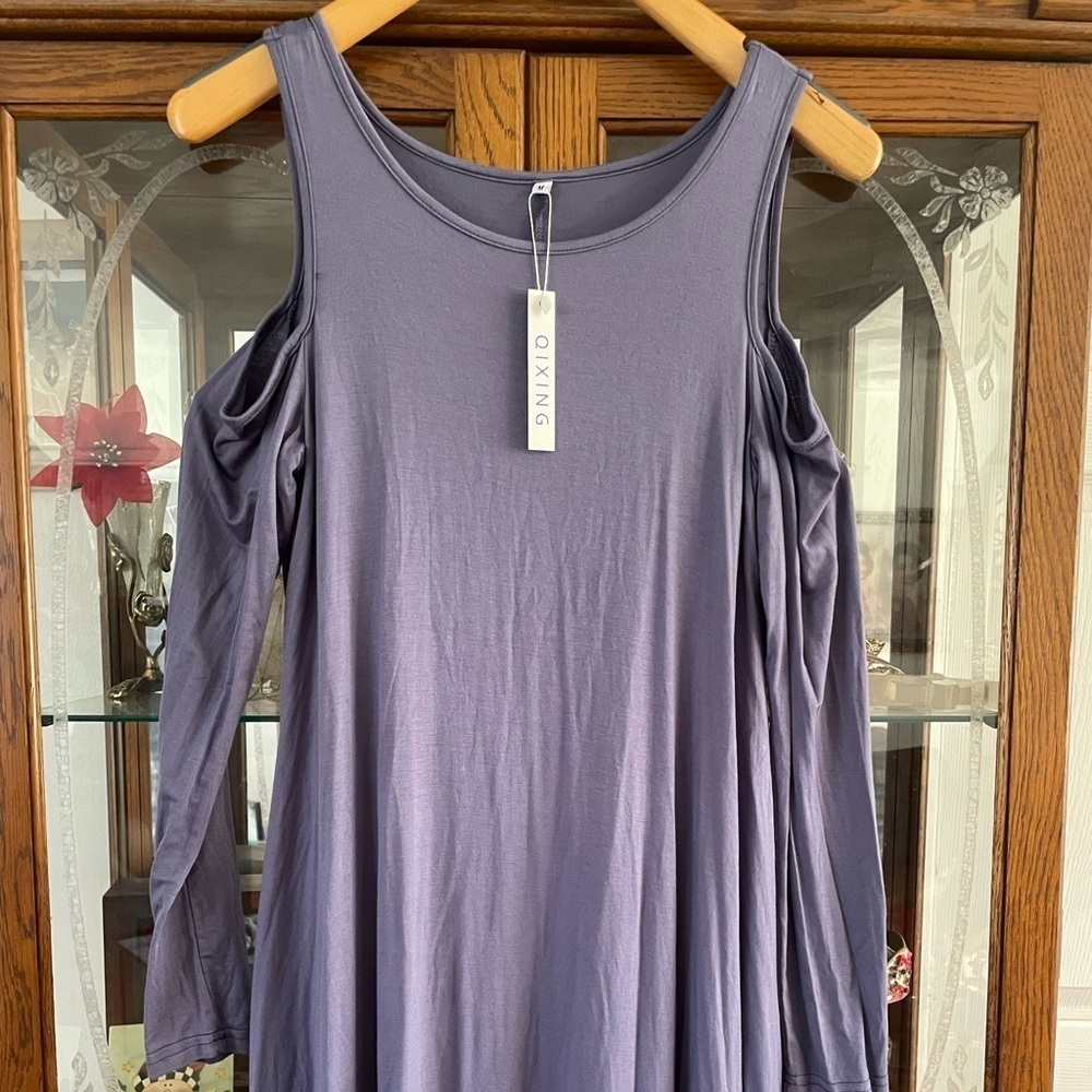 Women’s Cold Shoulder Tunic Lavender Size M NWT